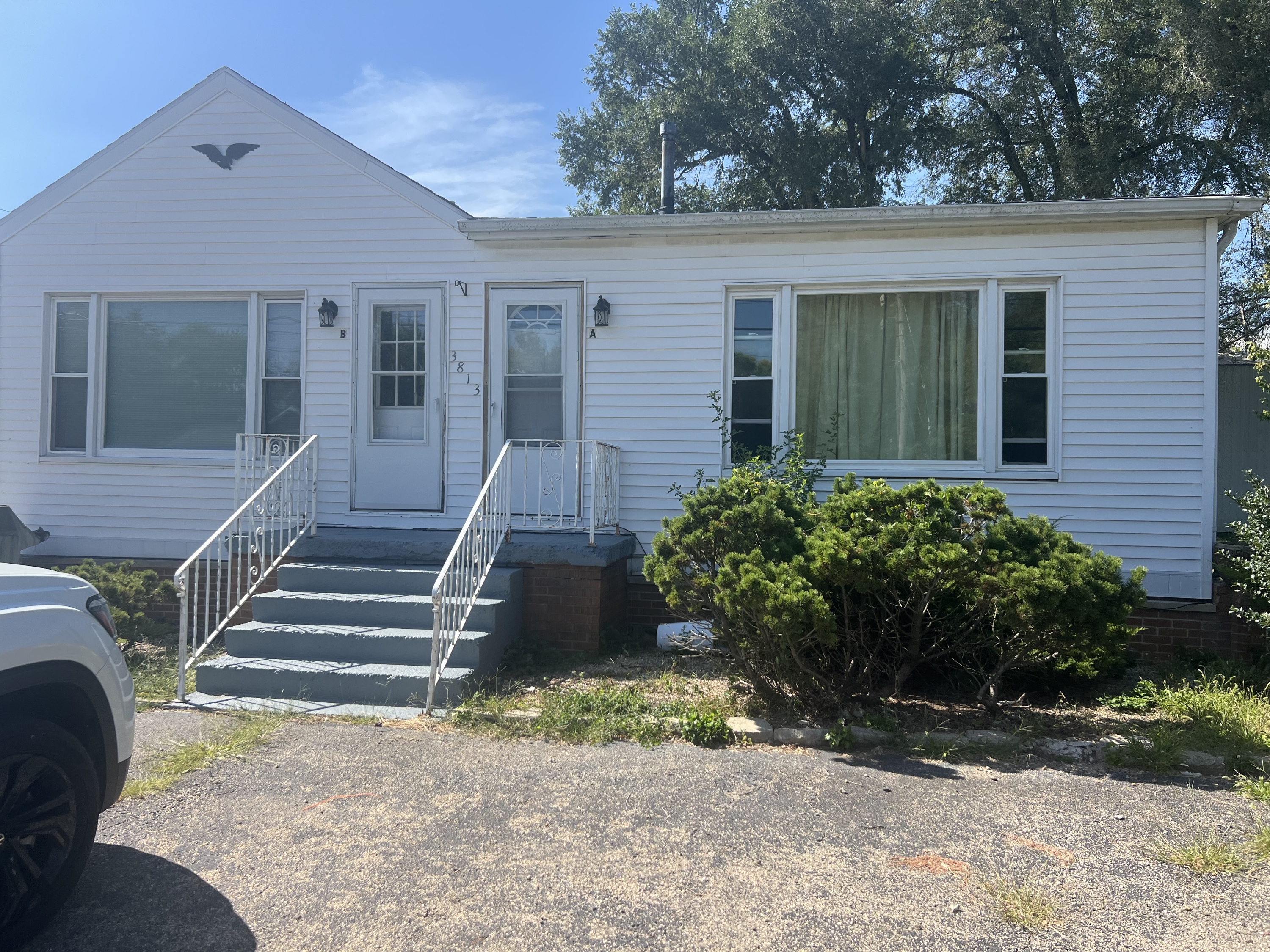 3813 South Lafayette Avenue - A