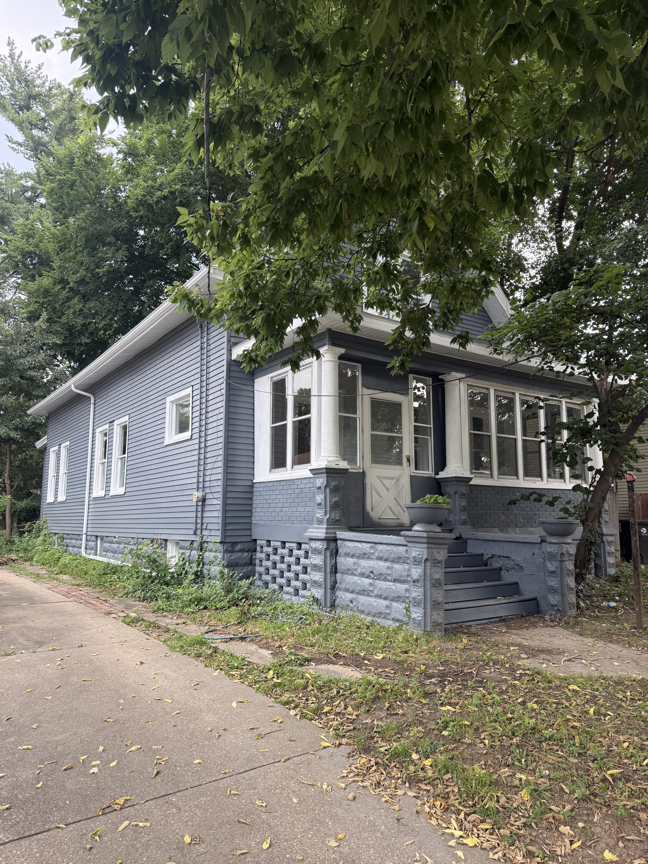 721 East Corrington Avenue