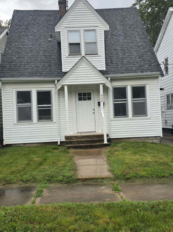 609 West Willcox Avenue