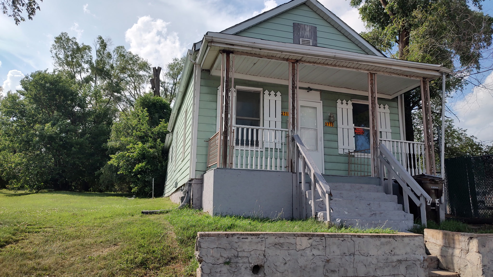 2715 Southwest Adams Street